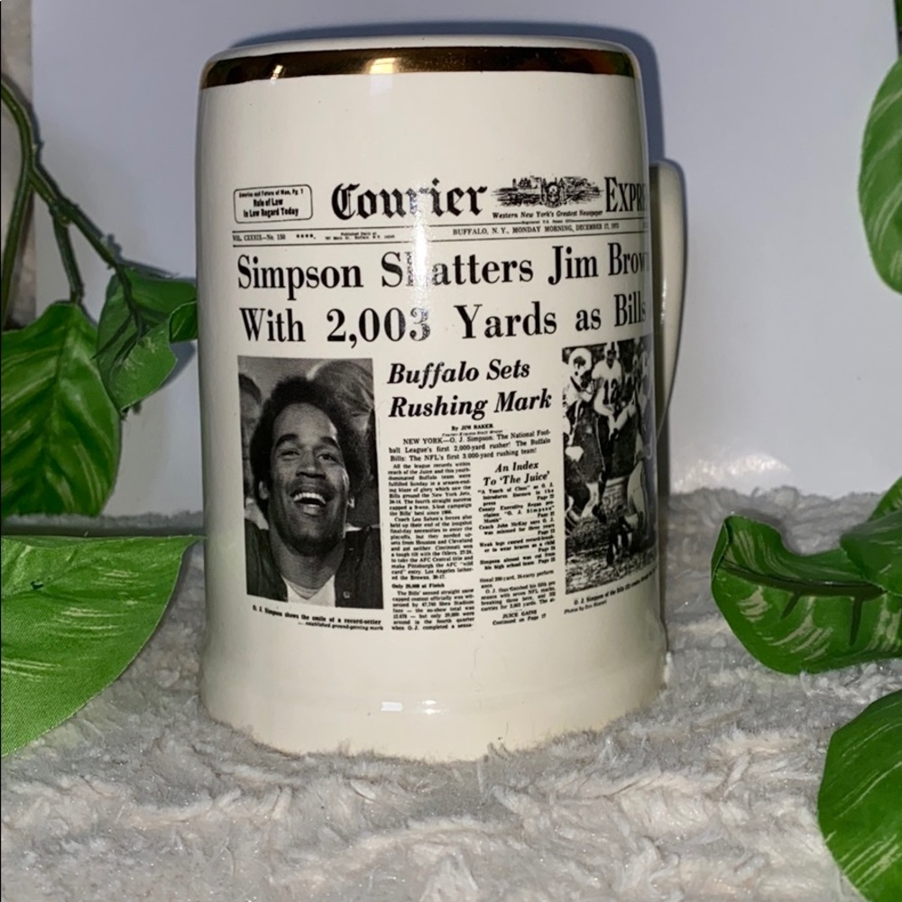 VINTAGE OJ SIMPSON / BUFFALO BILLS Courier express Mug